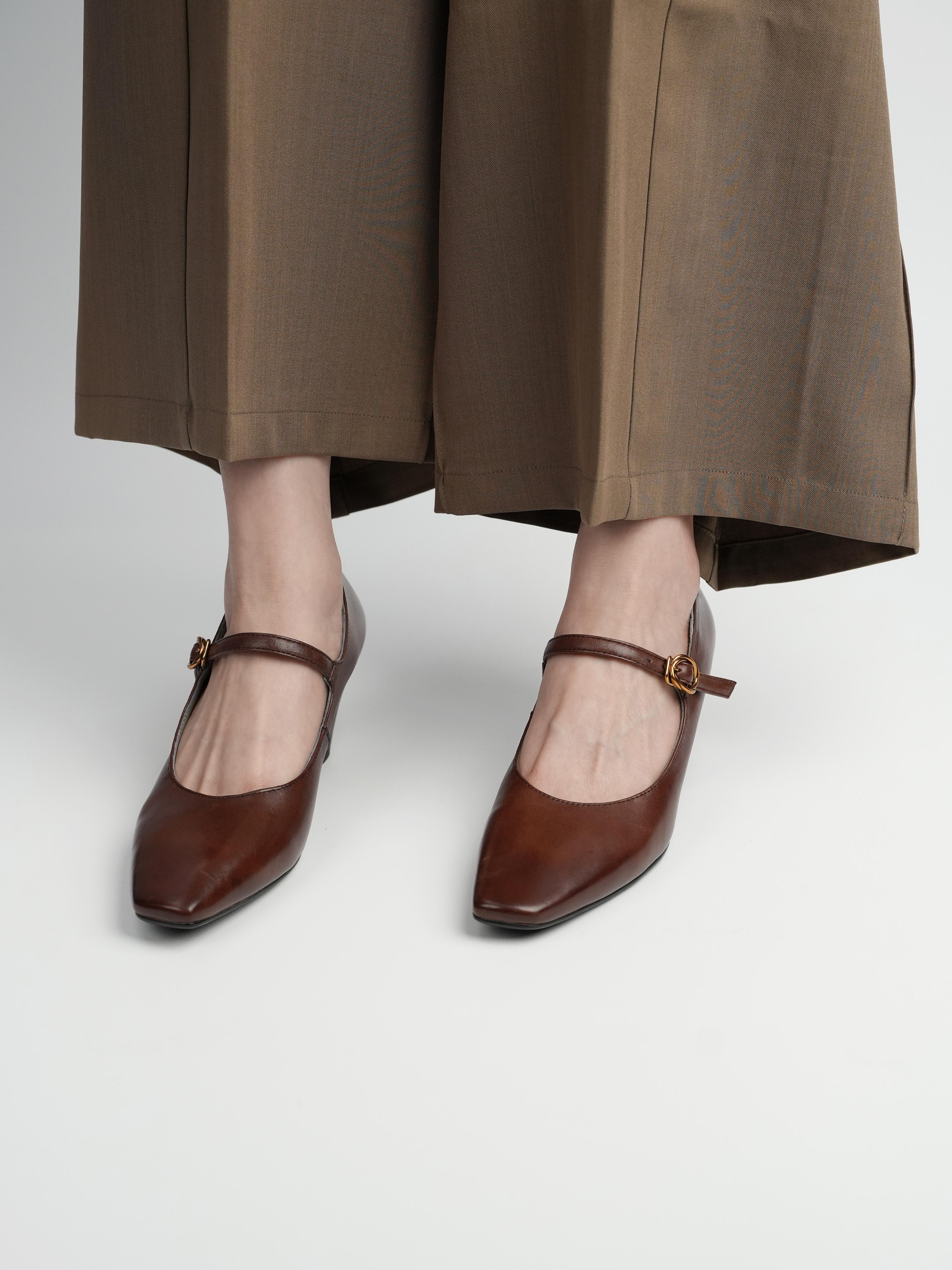 Women's Black Chunky Heel Round-Toe Work Shoes - Mid-Heel Leather Commuting Footwear for Office Style