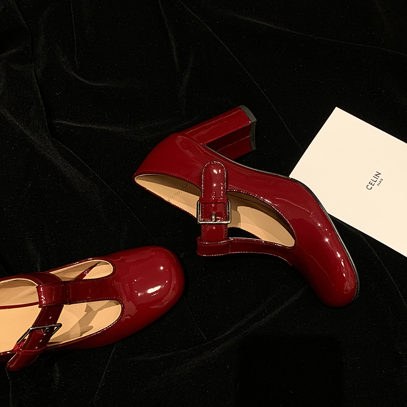 Women's Black Patent Leather Mary Jane Shoes, Chunky High Heels, French Hepburn Style, Buckle Strap, Vintage Inspired Footwear