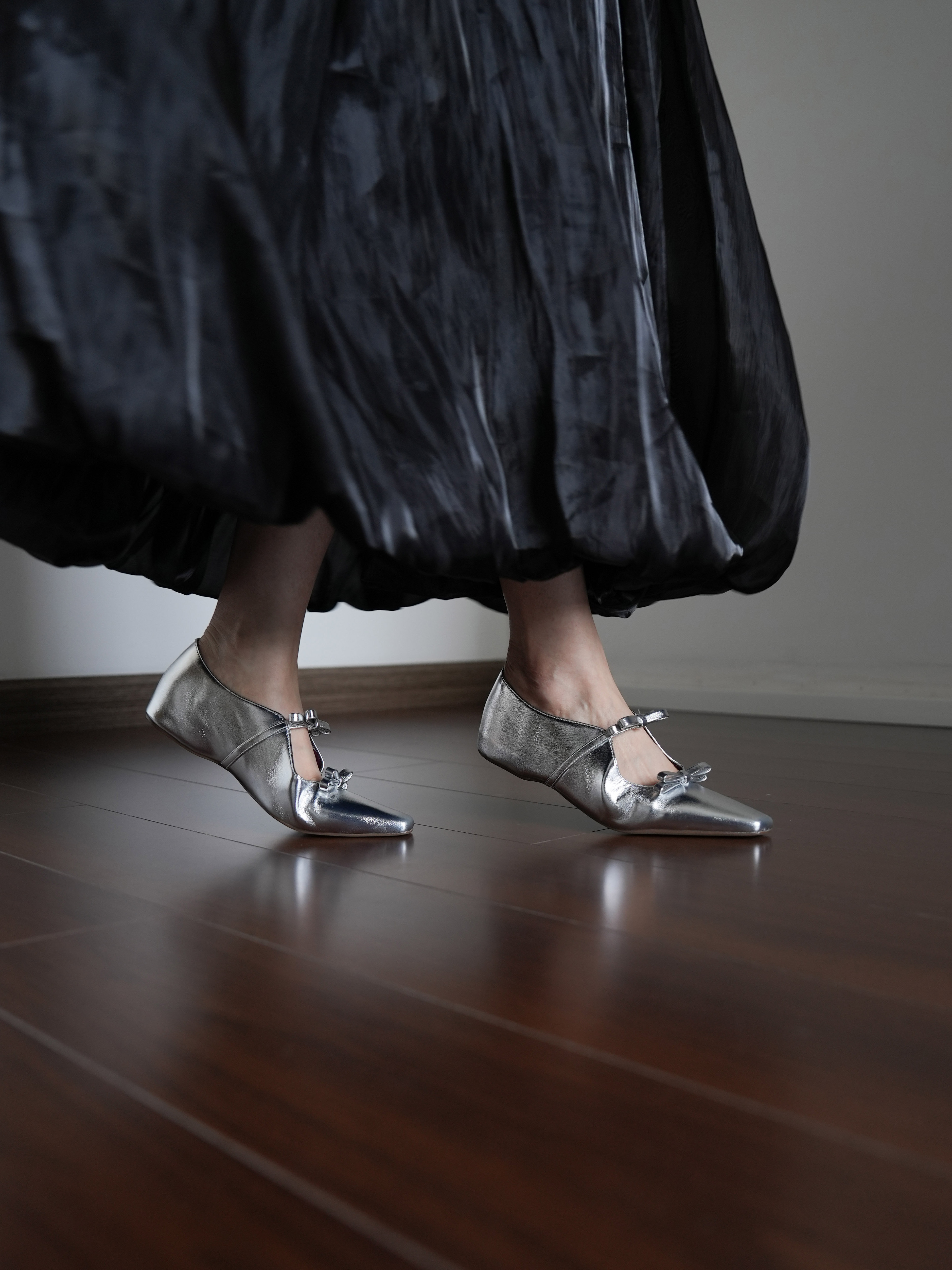 Women's Bow Tie Square Toe Flat Shoes - Elegant Fairy Style with Inner Height Increase - All Season Comfort