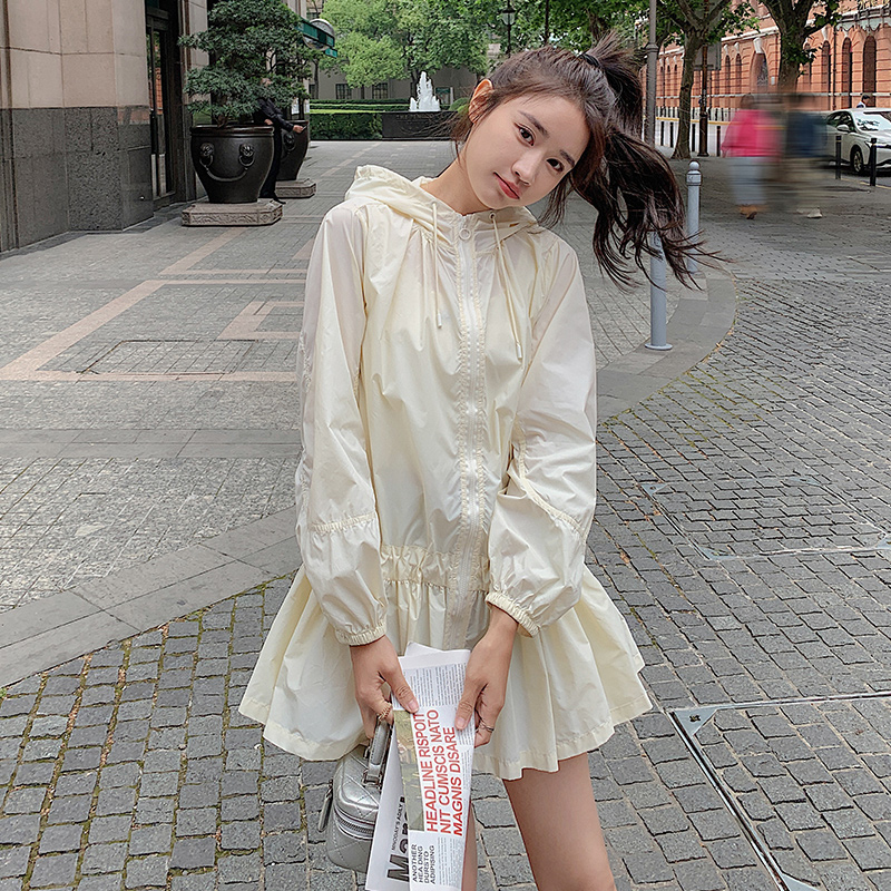 Women's Breathable Hooded Sun Protection Jacket - Stylish Mid-Length Windbreaker for Summer 2025, Skin-Friendly and Lightweight