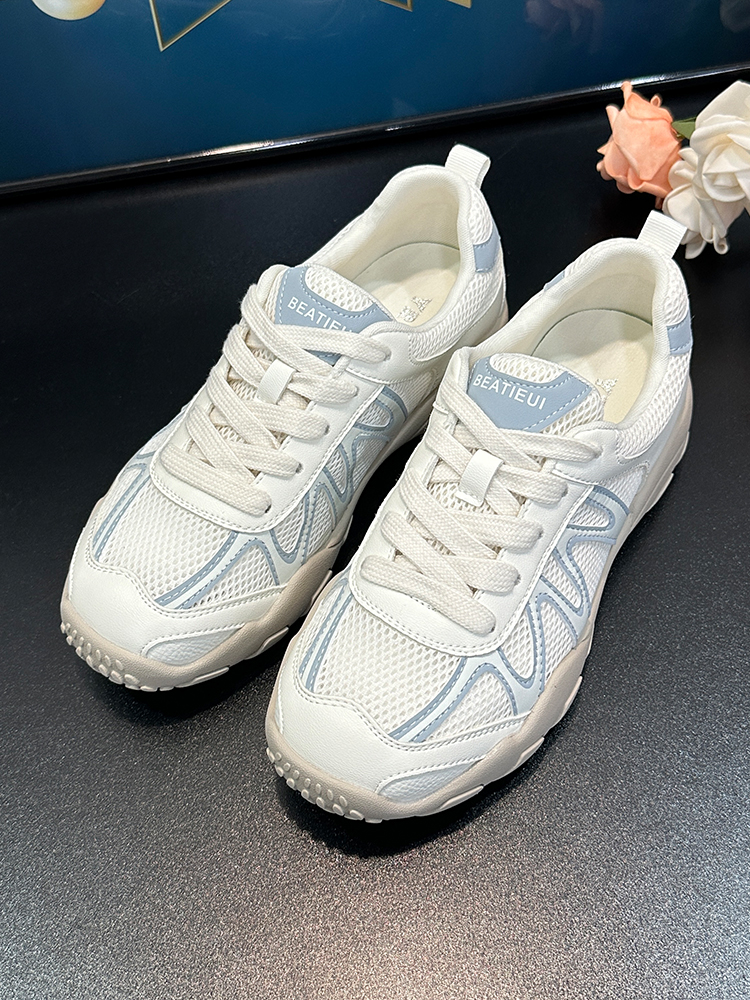 Women's Breathable Mesh Retro Training Shoes – 2025 Summer Outdoor Casual Sneakers with Soft Sole for Comfort Women's Breathable Mesh Retro Training Shoes – 2025 Summer Outdoor Casual Sneakers with Soft Sole for Comfort