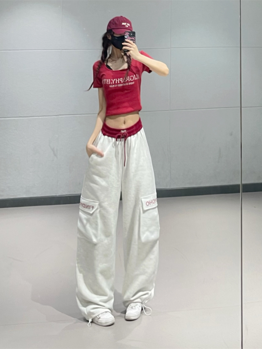 Women's Burgundy Splicing Cargo Pants - Jazz Dance Two-Piece Sports Set with Elastic Waist, Casual Sweatpants, Y2K Style Women's Burgundy Splicing Cargo Pants - Jazz Dance Two-Piece Sports Set with Elastic Waist, Casual Sweatpants, Y2K Style