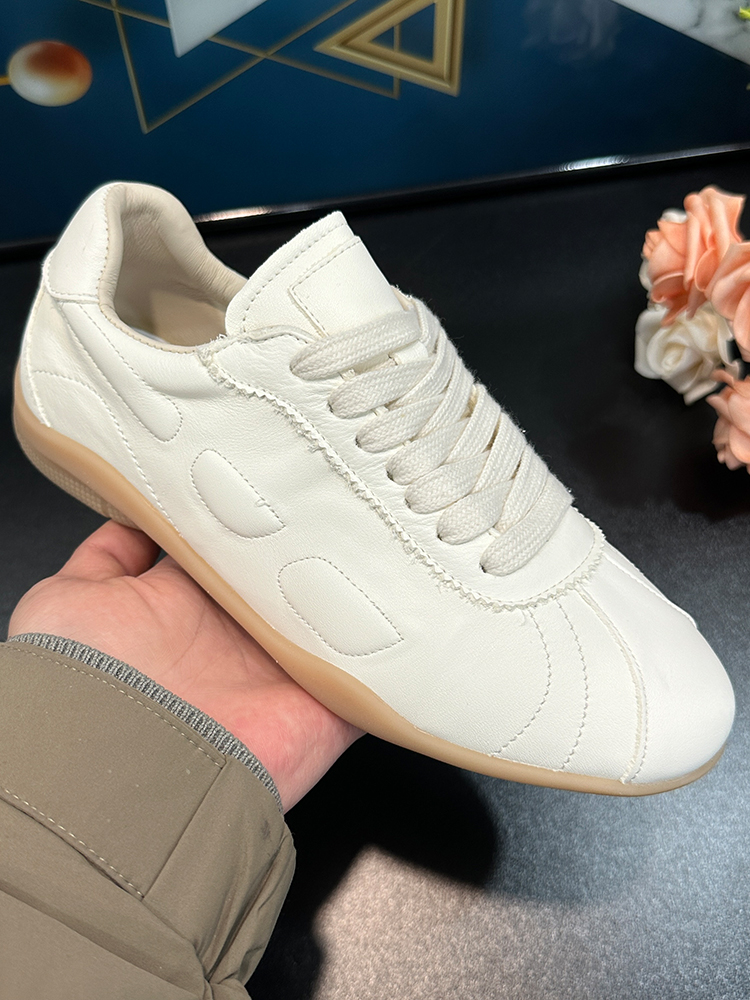 Women's Casual Lace-Up Flat Sneakers in Genuine Leather - 2025 Spring/Summer Cowhide Shoes, Trendy Harbor Style Women's Casual Lace-Up Flat Sneakers in Genuine Leather - 2025 Spring/Summer Cowhide Shoes, Trendy Harbor Style