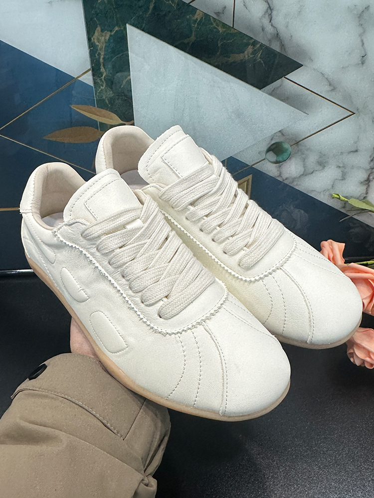 Women's Casual Lace-Up Flat Sneakers in Genuine Leather - 2025 Spring/Summer Cowhide Shoes, Trendy Harbor Style