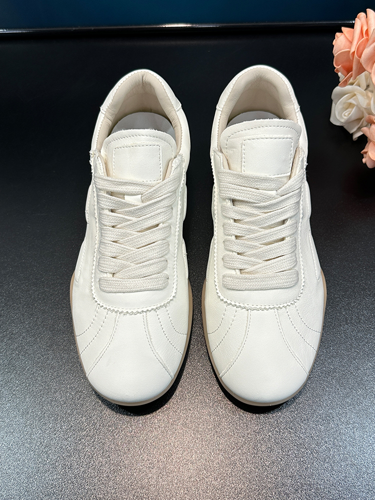 Women's Casual Lace-Up Flat Sneakers in Genuine Leather - 2025 Spring/Summer Cowhide Shoes, Trendy Harbor Style Women's Casual Lace-Up Flat Sneakers in Genuine Leather - 2025 Spring/Summer Cowhide Shoes, Trendy Harbor Style