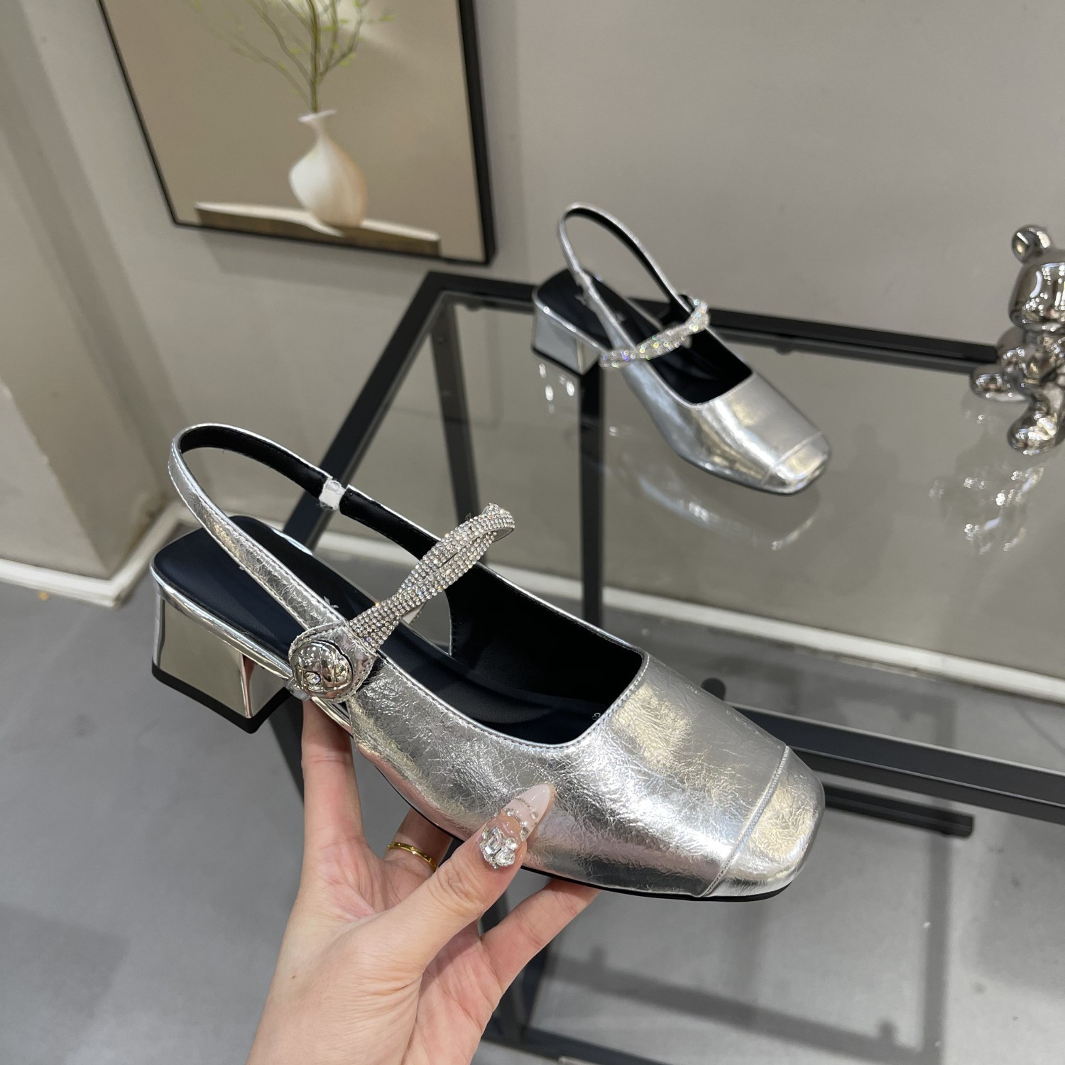 Women's Chunky Heel Mary Jane Sandals - 2025 Summer Fashion, Thick Sole, Elegant Back Strap, Versatile Commuting Footwear Women's Chunky Heel Mary Jane Sandals - 2025 Summer Fashion, Thick Sole, Elegant Back Strap, Versatile Commuting Footwear