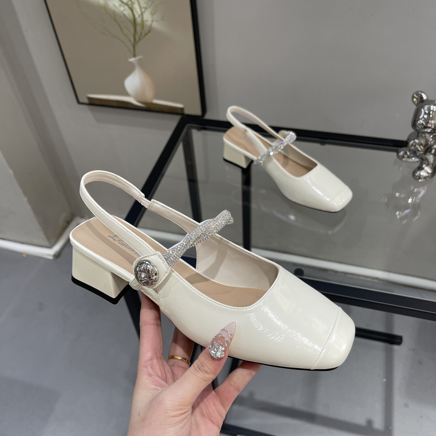 Women's Chunky Heel Rhinestone Open-Toe Sandals - Backless Thick-Soled Summer Shoes in Simple Versatile Fairy Style Women's Chunky Heel Rhinestone Open-Toe Sandals - Backless Thick-Soled Summer Shoes in Simple Versatile Fairy Style