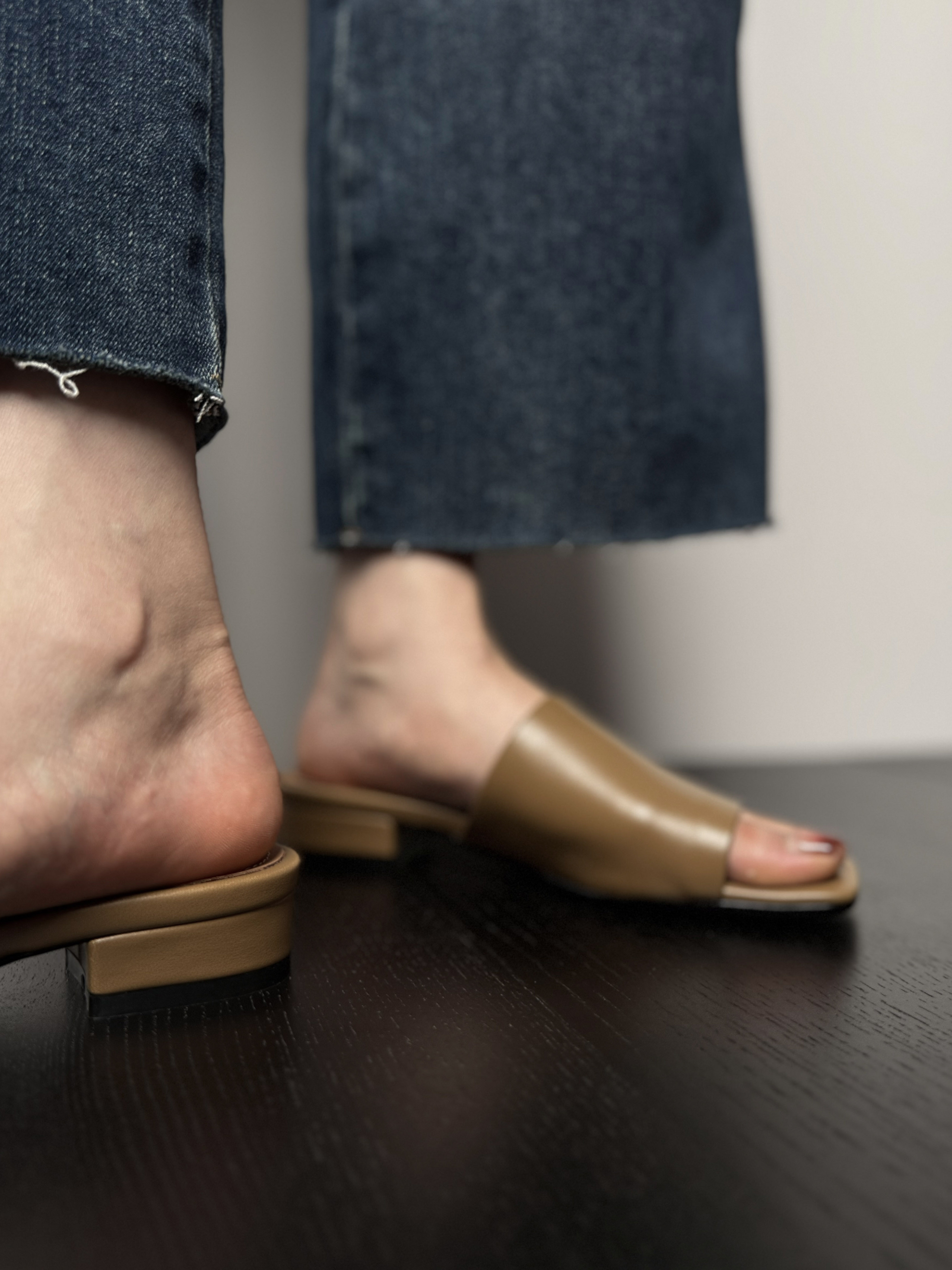 Women's Comfortable Flat Open-Toe Slide Sandals - Breathable Summer Half-Slippers for Casual Outdoor Wear, Simple and Stylish Women's Comfortable Flat Open-Toe Slide Sandals - Breathable Summer Half-Slippers for Casual Outdoor Wear, Simple and Stylish