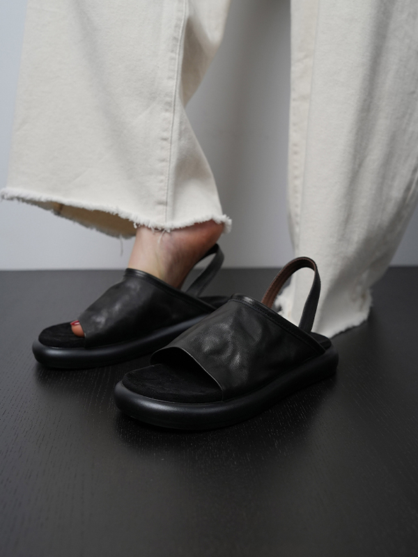 Women's Comfortable Leather Flat Casual Sandals - Thick-Soled Open-Toe Beach Shoes for Summer Vacation Travel Women's Comfortable Leather Flat Casual Sandals - Thick-Soled Open-Toe Beach Shoes for Summer Vacation Travel