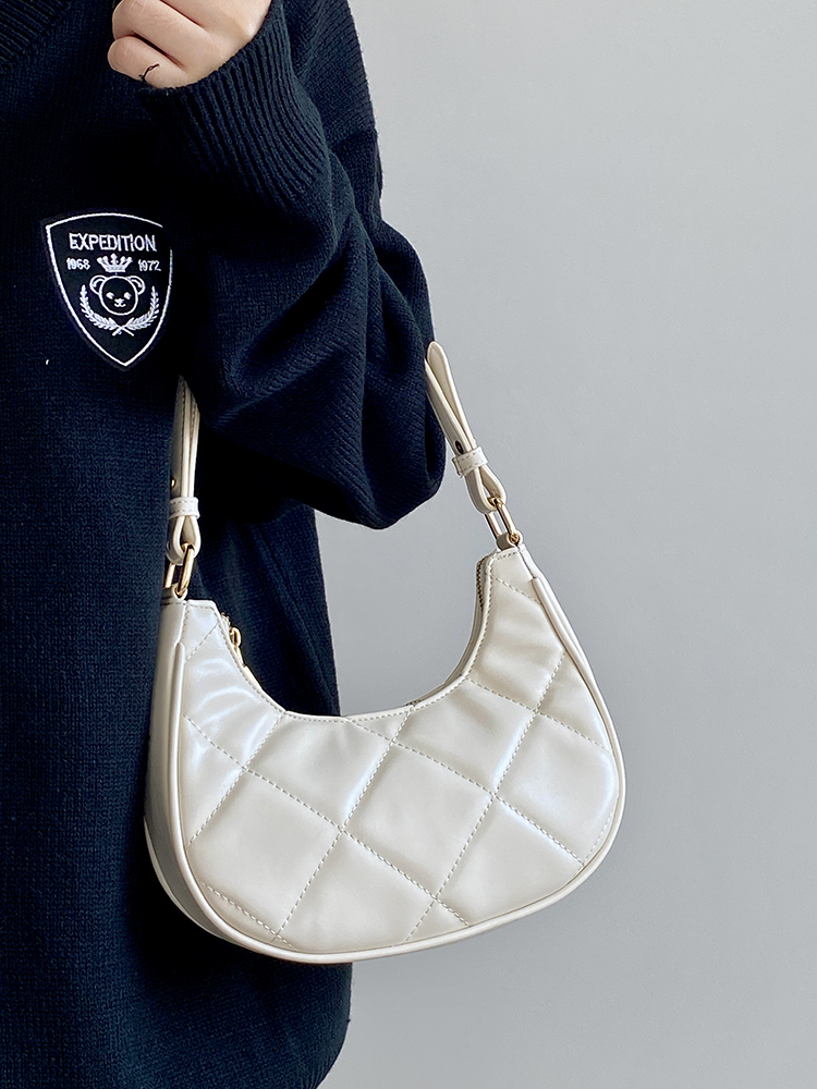 Women's Crescent Underarm Bag - Exquisite Embroidered Design, Korean Style, Spring/Summer 2025, Niche Fashion Small Bag