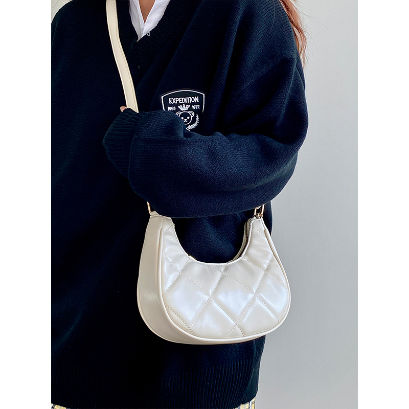 Women's Crescent Underarm Bag - Exquisite Embroidered Design, Korean Style, Spring/Summer 2025, Niche Fashion Small Bag