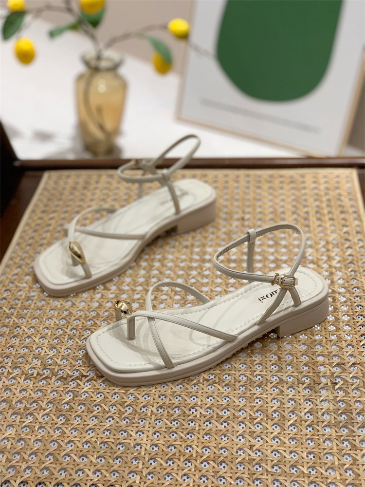 Women's Fairy Style Flat Soft Sole Beach Sandals 2025 - Trendy Roman Sandals Perfect for Summer Skirts - Y2K Inspired Fashion Women's Fairy Style Flat Soft Sole Beach Sandals 2025 - Trendy Roman Sandals Perfect for Summer Skirts - Y2K Inspired Fashion