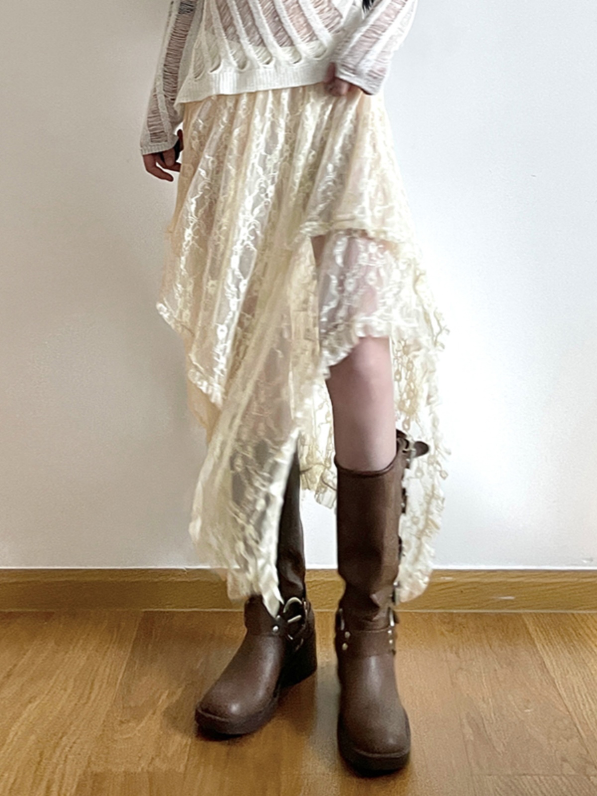 Women's French Vacation Style Lace Crochet Hollow Half Skirt - Versatile Irregular Flowing Mid-Length Skirt for Casual Wear Women's French Vacation Style Lace Crochet Hollow Half Skirt - Versatile Irregular Flowing Mid-Length Skirt for Casual Wear