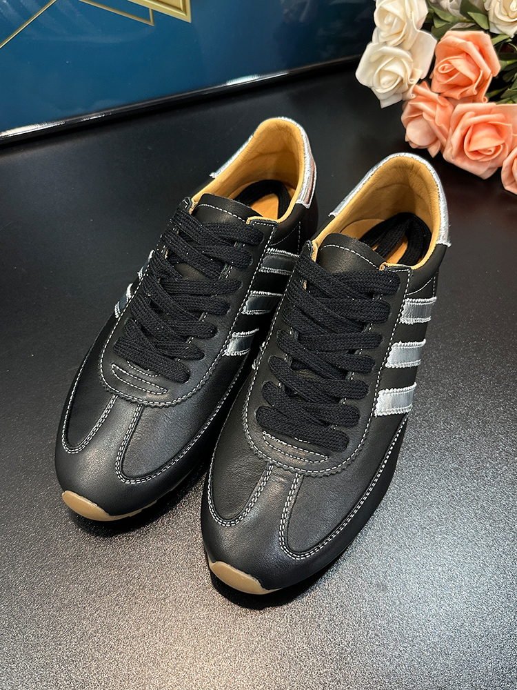 Women's Genuine Leather Low-Top Training Shoes, 2025 Spring Style, Non-Slip Rubber Sole, Fashionable Casual Sports Sneakers Women's Genuine Leather Low-Top Training Shoes, 2025 Spring Style, Non-Slip Rubber Sole, Fashionable Casual Sports Sneakers