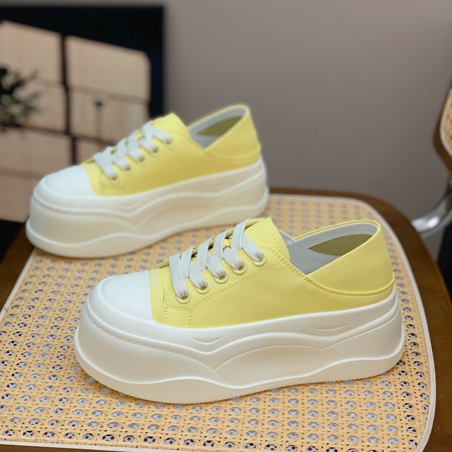 Women's Genuine Leather Thick-Soled Two-Way Wear White Platform Shoes, 6cm Height-Increasing, Spring Summer 2025 Style Women's Genuine Leather Thick-Soled Two-Way Wear White Platform Shoes, 6cm Height-Increasing, Spring Summer 2025 Style