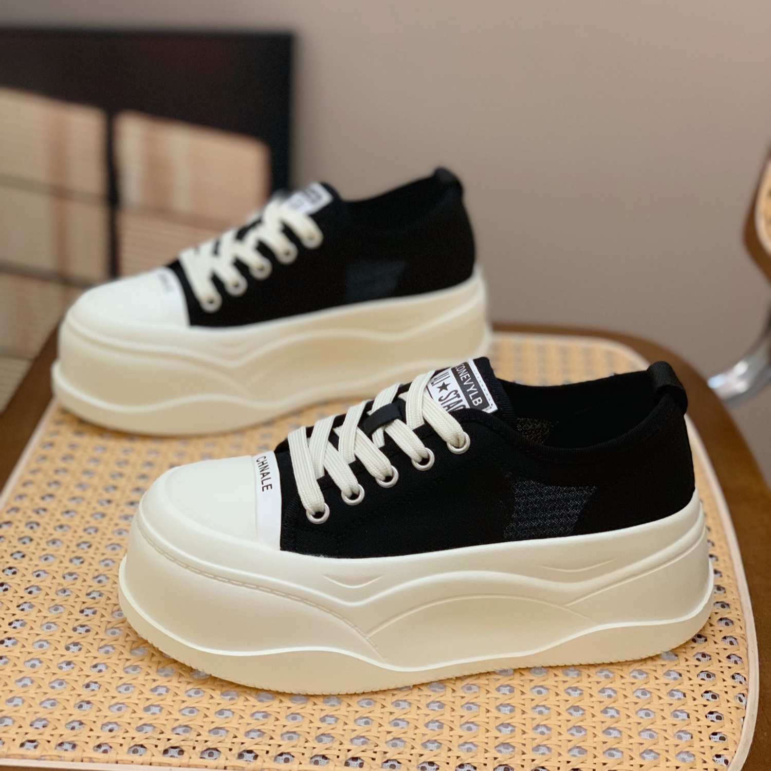 Women's Genuine Leather Thick-Soled Two-Way Wear White Platform Shoes, 6cm Height-Increasing, Spring Summer 2025 Style Women's Genuine Leather Thick-Soled Two-Way Wear White Platform Shoes, 6cm Height-Increasing, Spring Summer 2025 Style