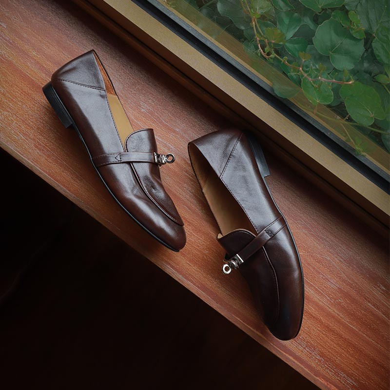 Women's Genuine Leather Two-Way Mule Loafers - Slip-On Oxford Flats for Spring 2025 - Stylish Modern Footwear Women's Genuine Leather Two-Way Mule Loafers - Slip-On Oxford Flats for Spring 2025 - Stylish Modern Footwear