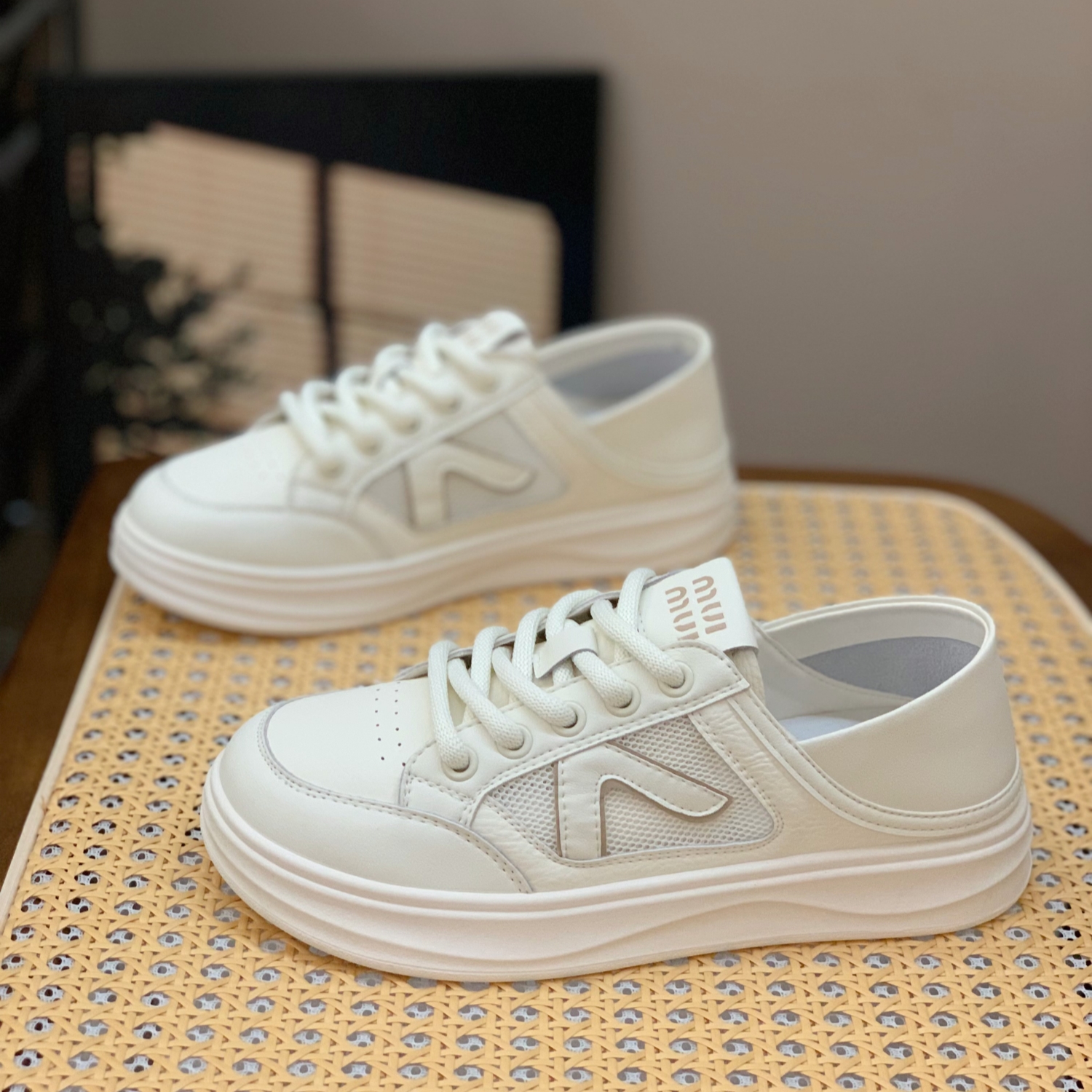 Women’s Genuine Leather White Sneakers - Summer Thin Style, Thick Sole, Hollow Design, Two-Way Wear, Casual Sports Shoes 2025 Women’s Genuine Leather White Sneakers - Summer Thin Style, Thick Sole, Hollow Design, Two-Way Wear, Casual Sports Shoes 2025