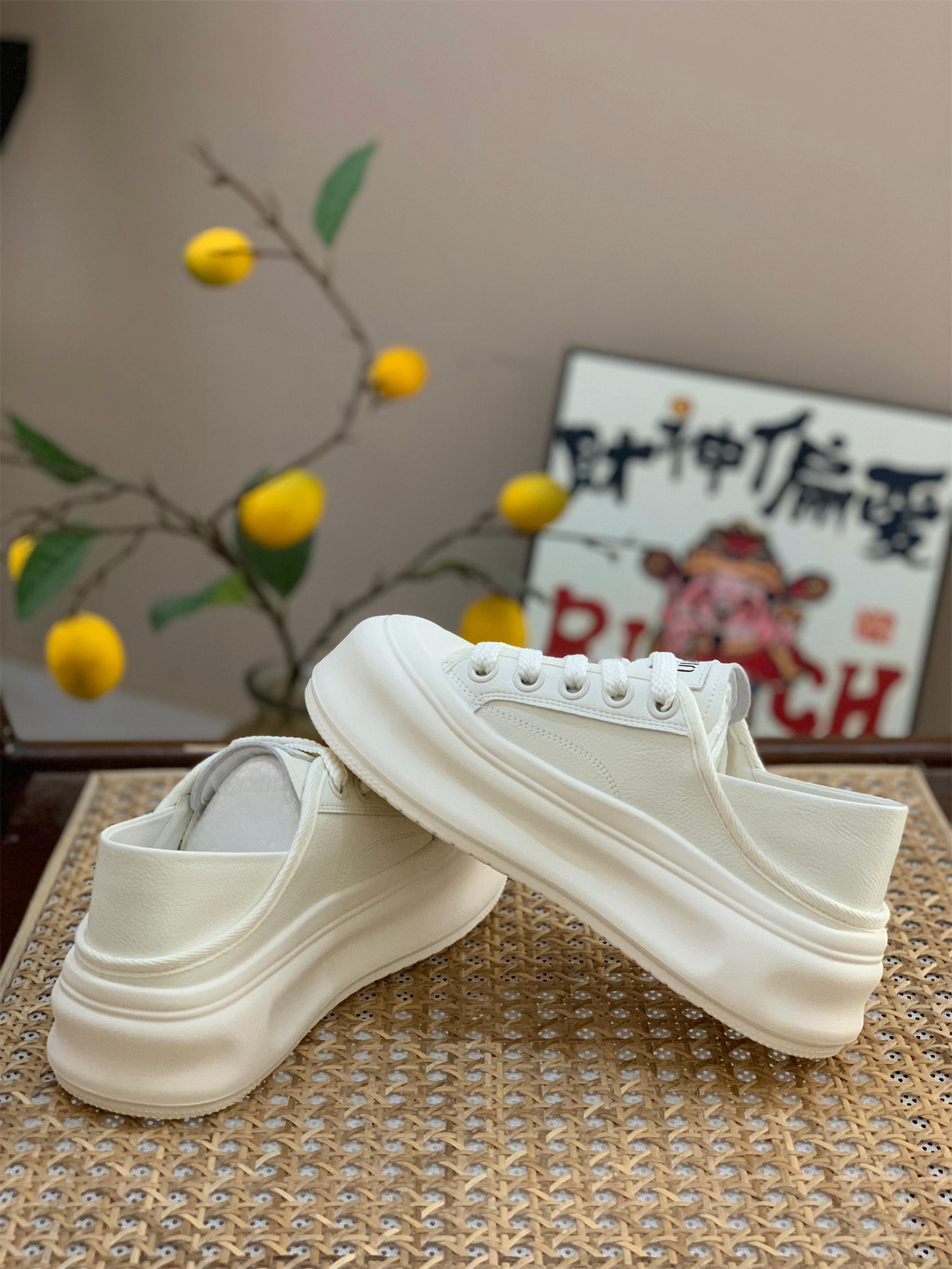 Women's Genuine Leather White Sneakers, Breathable Thick-Soled Casual Shoes, Round-Toe, Two-Way Wear for Spring Autumn 2025 Women's Genuine Leather White Sneakers, Breathable Thick-Soled Casual Shoes, Round-Toe, Two-Way Wear for Spring Autumn 2025