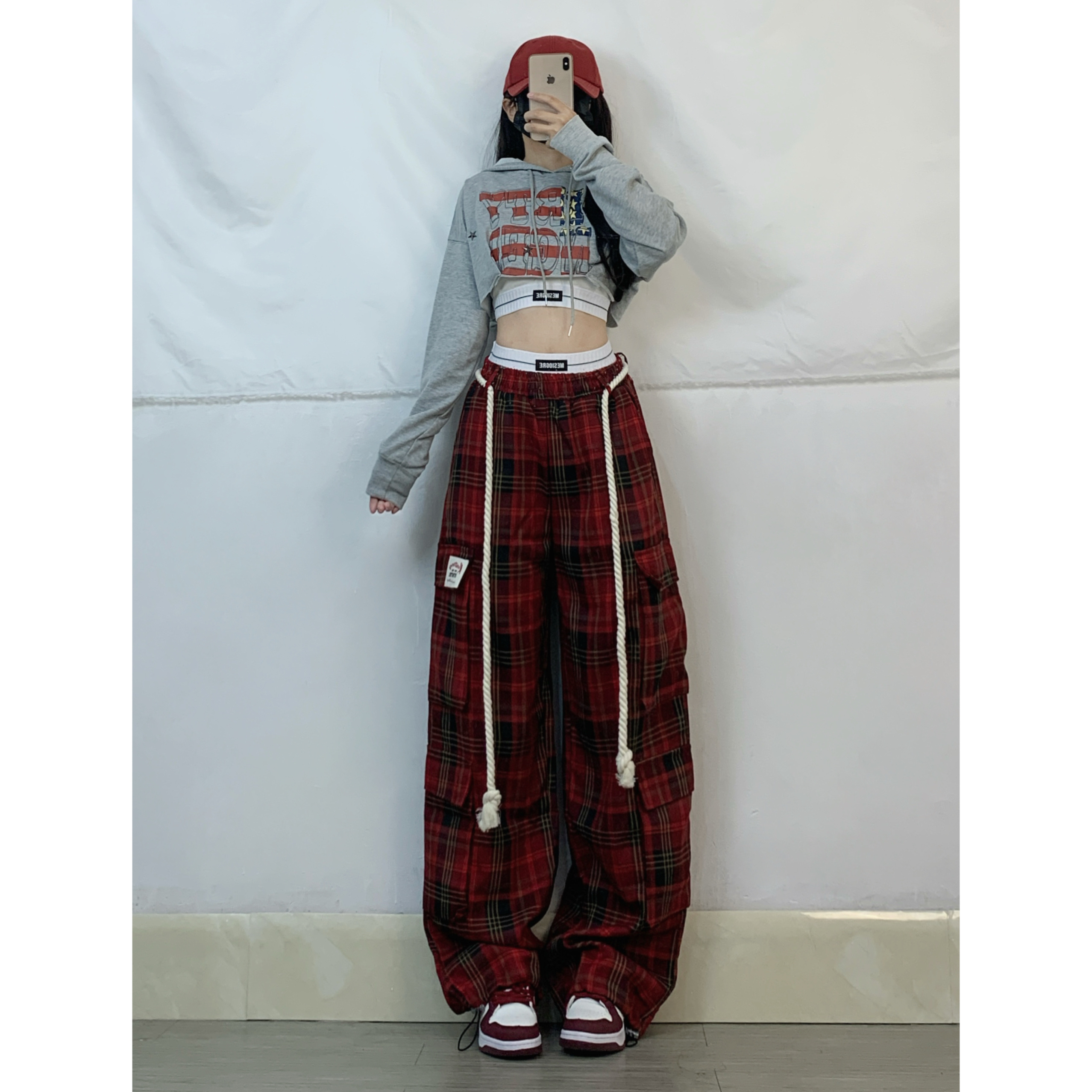 Women's Gray Hooded Jazz Dance Set - Letter Print Sweatshirt with Plaid Belt & Loose Straight Leg Sports Pants, Casual Street Style Women's Gray Hooded Jazz Dance Set - Letter Print Sweatshirt with Plaid Belt & Loose Straight Leg Sports Pants, Casual Street Style