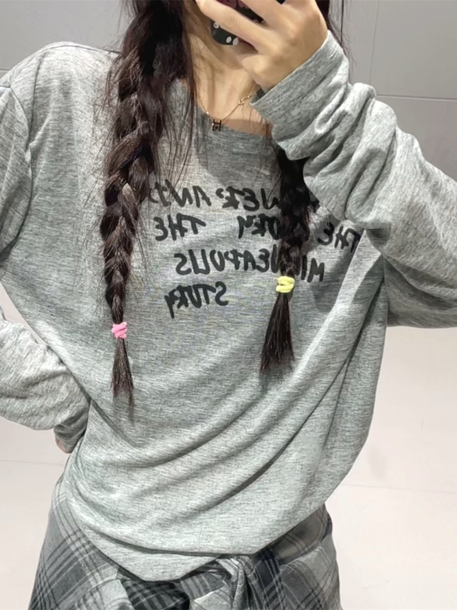 Women's Gray Letter Long-Sleeve Top and Dark Gray Quick-Dry Cargo Pants Jazz Dance Outfit, Perfect for Active Wear and Dance Classes Women's Gray Letter Long-Sleeve Top and Dark Gray Quick-Dry Cargo Pants Jazz Dance Outfit, Perfect for Active Wear and Dance Classes