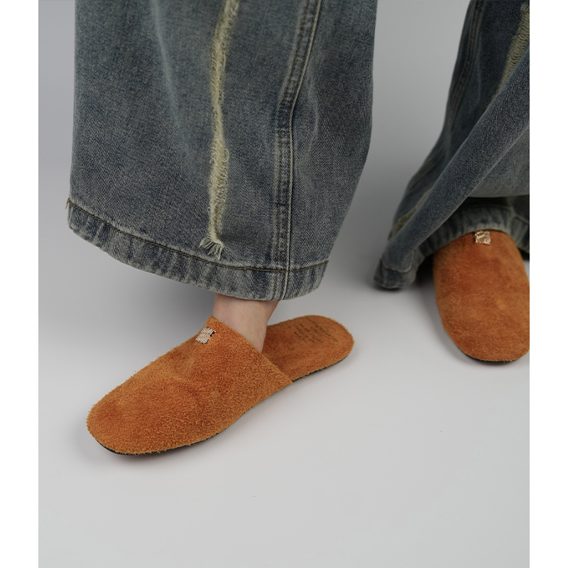 Women’s Green Open-Toe Slippers - Casual Flat Genuine Leather Half-Sandals for Summer Vacation Fashion Women’s Green Open-Toe Slippers - Casual Flat Genuine Leather Half-Sandals for Summer Vacation Fashion