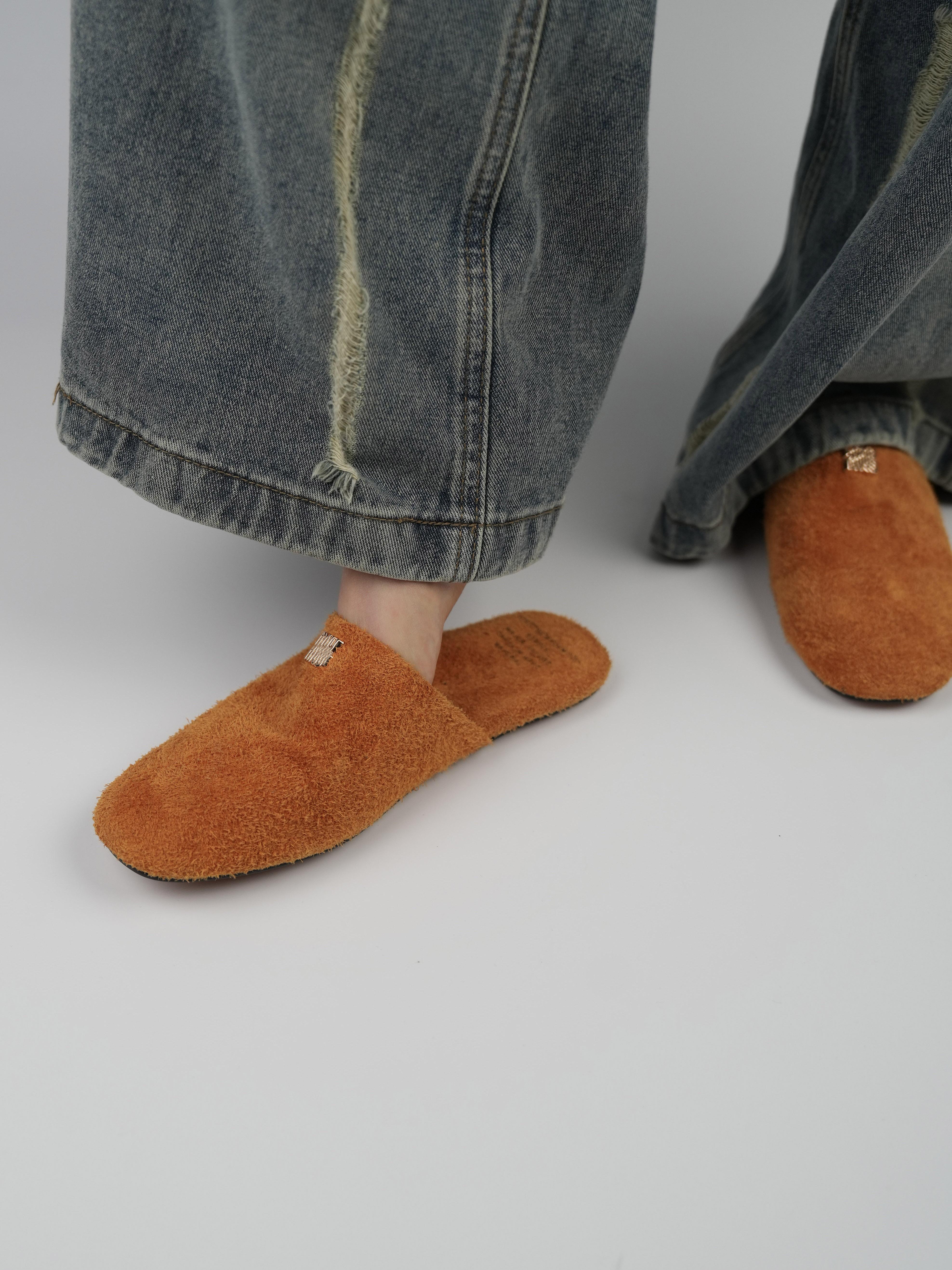 Women’s Green Open-Toe Slippers - Casual Flat Genuine Leather Half-Sandals for Summer Vacation Fashion Women’s Green Open-Toe Slippers - Casual Flat Genuine Leather Half-Sandals for Summer Vacation Fashion