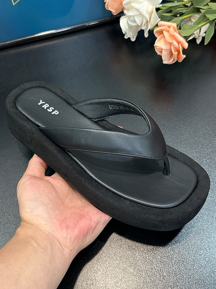 Women's Harbor-Style Thick-Soled Flip-Flops, Summer 2025 Casual Platform Beach Sandals for Outdoor Wear