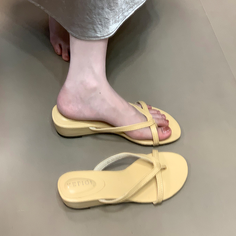 Women's High-End French Style Beach Sandals - 2025 Ocean One Summer Flip-Flops for Effortless Chic Women's High-End French Style Beach Sandals - 2025 Ocean One Summer Flip-Flops for Effortless Chic