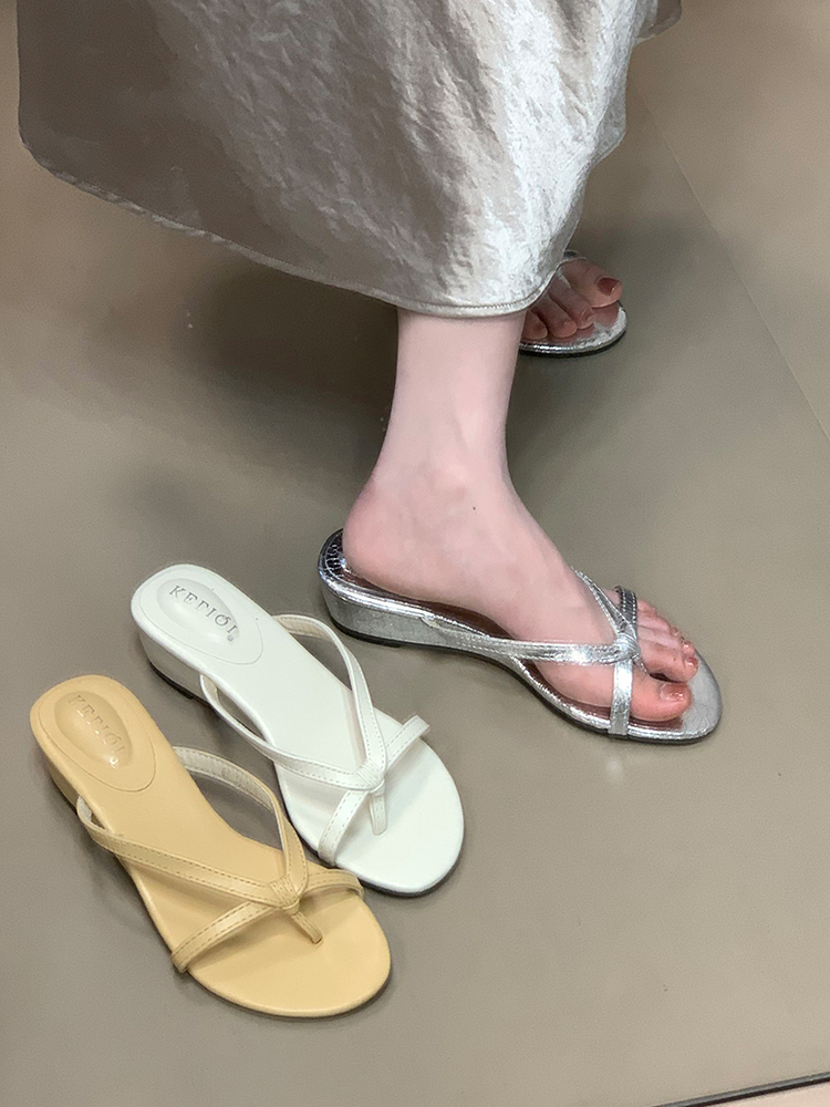 Women's High-End French Style Beach Sandals - 2025 Ocean One Summer Flip-Flops for Effortless Chic