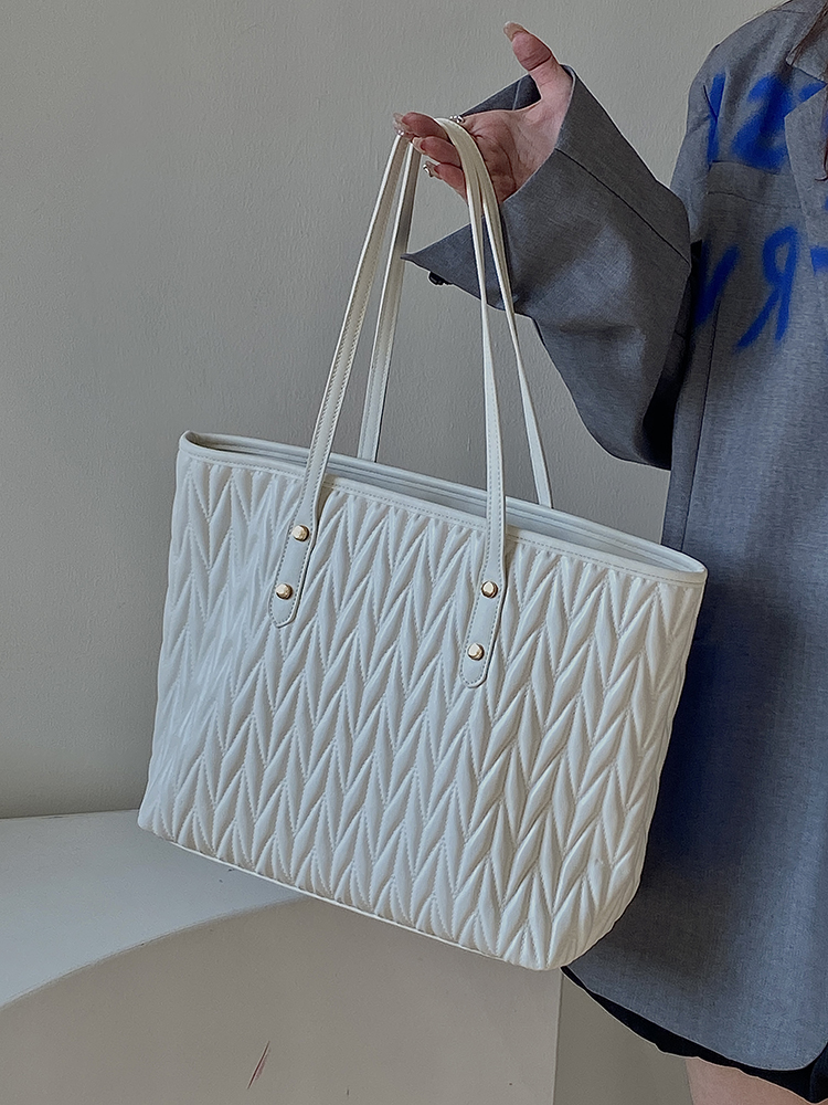 Women's High-End Large Capacity Commuter Tote Bag - Spring/Summer Niche Design Handbag for 2025 Fashion Women's High-End Large Capacity Commuter Tote Bag - Spring/Summer Niche Design Handbag for 2025 Fashion