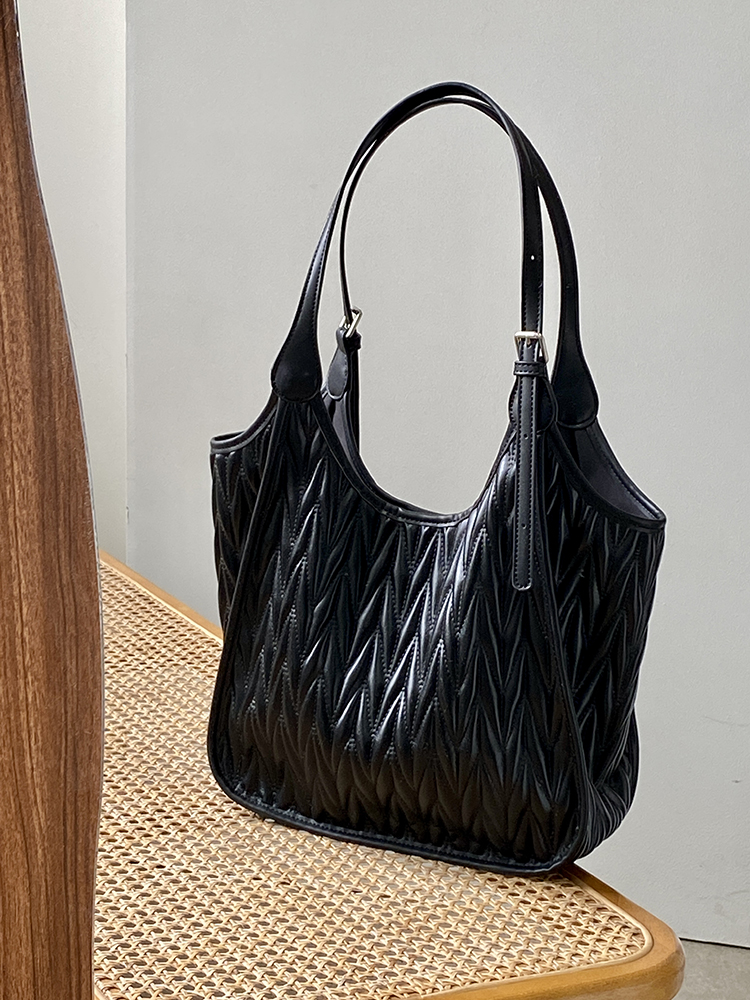 Women's High-End Shoulder Tote Bag - Large Capacity Commuter Bag for Stylish Everyday Use Women's High-End Shoulder Tote Bag - Large Capacity Commuter Bag for Stylish Everyday Use