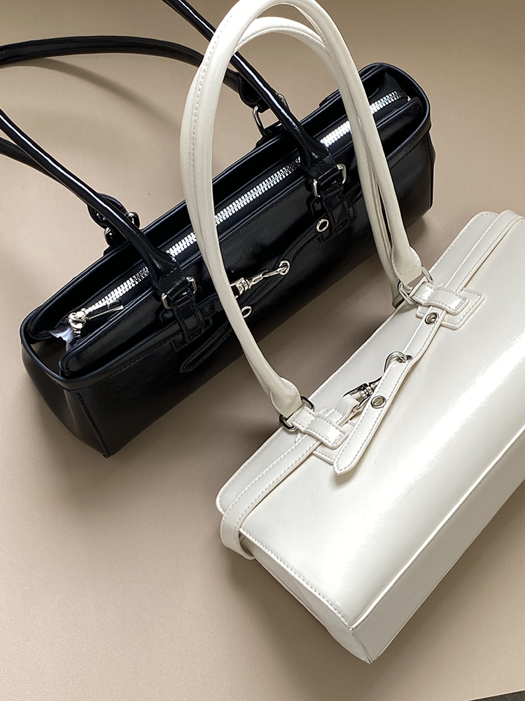 Women's High-End Versatile Underarm Bag - Spring/Summer 2025 Niche Design Shoulder Tote Pillow Bag Women's High-End Versatile Underarm Bag - Spring/Summer 2025 Niche Design Shoulder Tote Pillow Bag