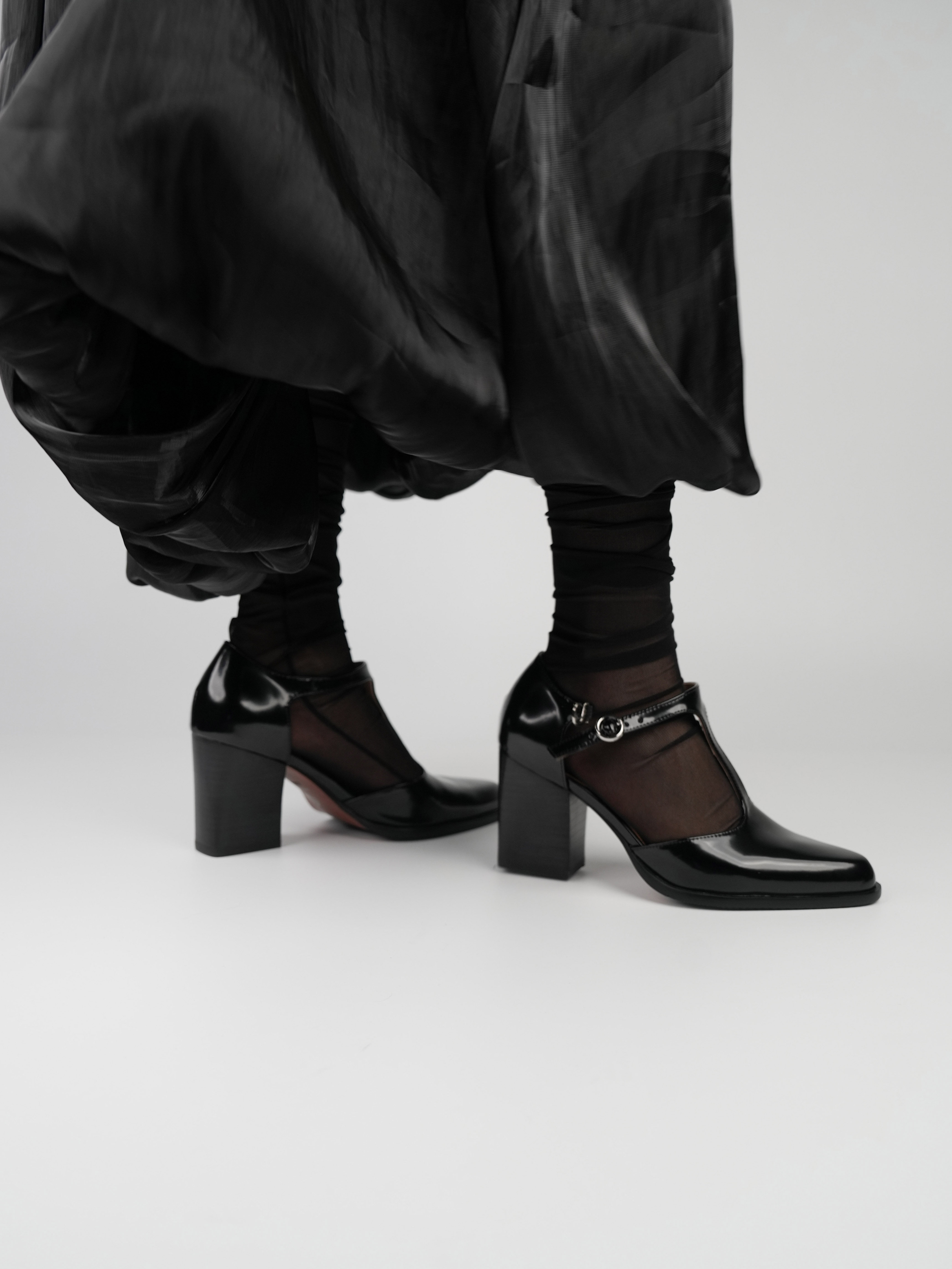 Women's Hollow Chunky Heel Sandals - One-Strap High Heels for Summer - Elegant Genuine Leather Commuter Shoes