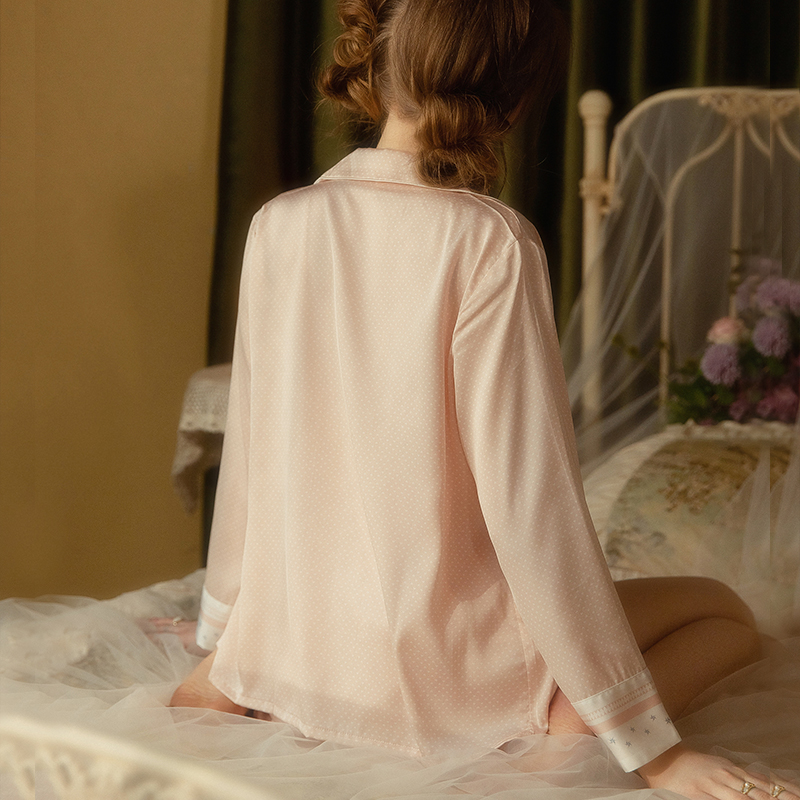 Women's Ice Silk Camisole Set with Chest Pads - Sexy Loungewear for Autumn and Winter, Versatile 4-Piece Outfit for Spring and Fall Women's Ice Silk Camisole Set with Chest Pads - Sexy Loungewear for Autumn and Winter, Versatile 4-Piece Outfit for Spring and Fall