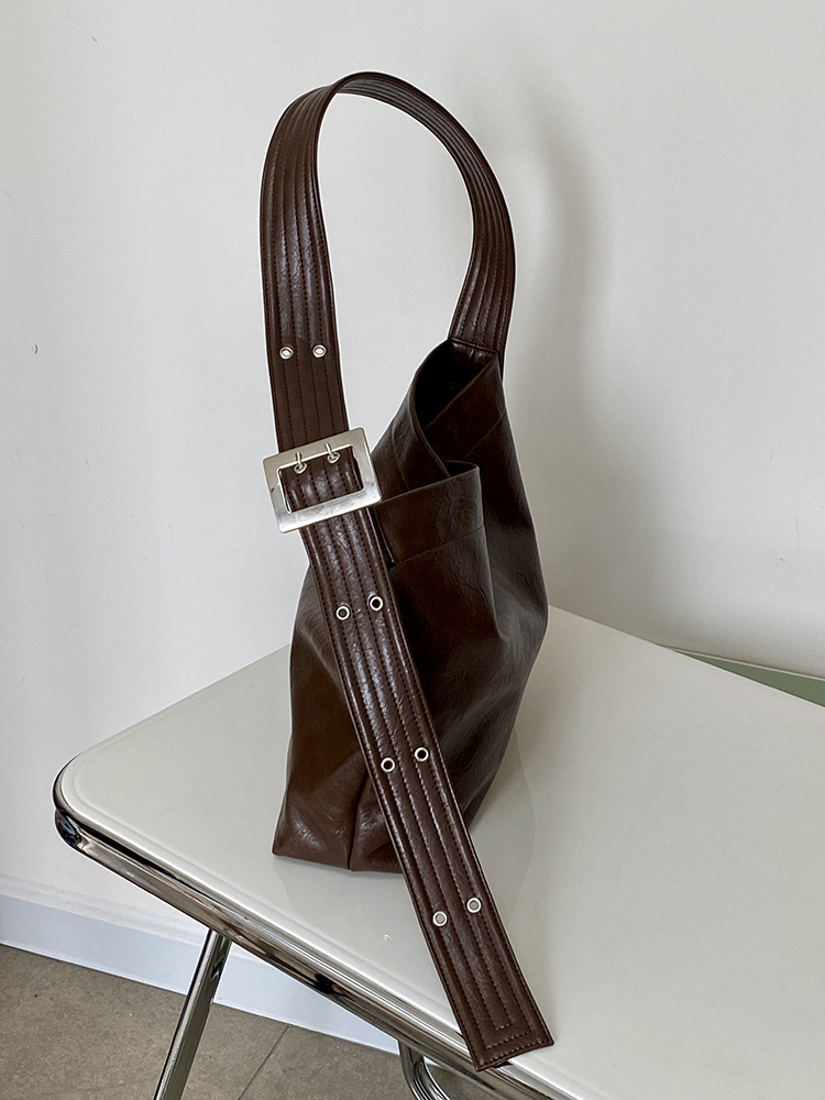 Women's Large Capacity Tote Bag - Melard Niche Design for Spring/Summer - Versatile Shoulder & Crossbody Style Women's Large Capacity Tote Bag - Melard Niche Design for Spring/Summer - Versatile Shoulder & Crossbody Style