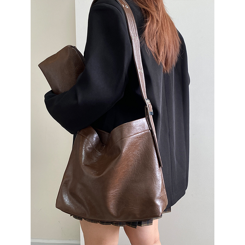 Women's Large Capacity Tote Bag - Melard Niche Design for Spring/Summer - Versatile Shoulder & Crossbody Style