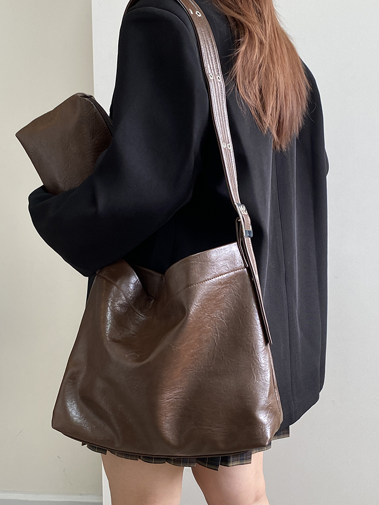 Women's Large Capacity Tote Bag - Melard Niche Design for Spring/Summer - Versatile Shoulder & Crossbody Style