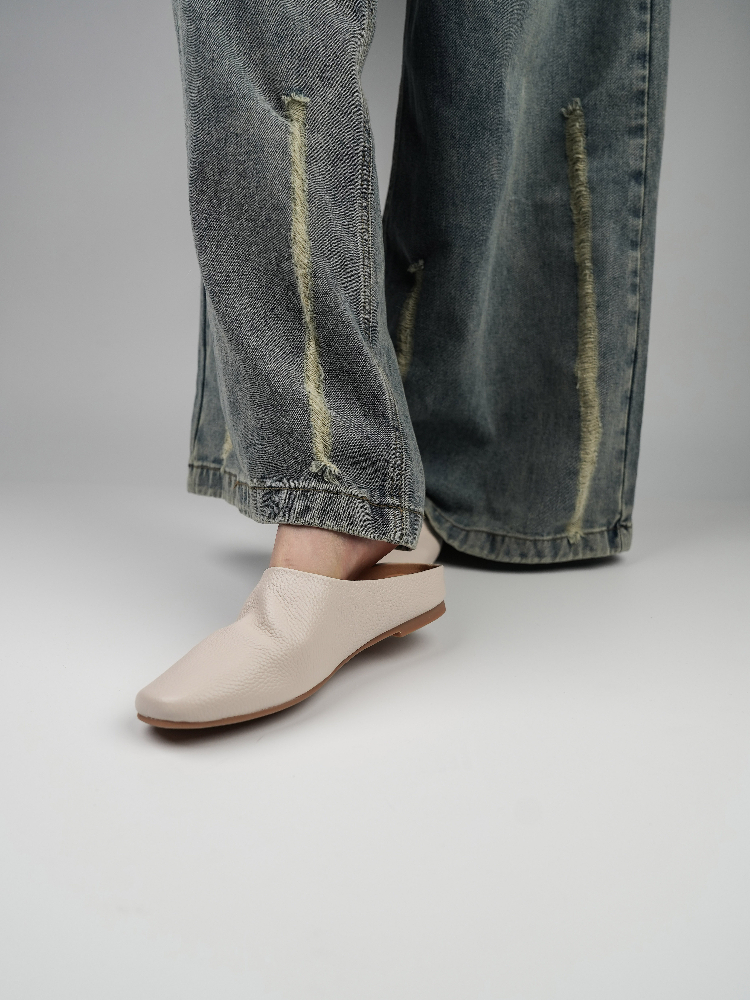 Women's Leather Open-Toe Mules - Casual Flat Low-Heeled Slippers for Summer Vacation, Trendy and Comfortable