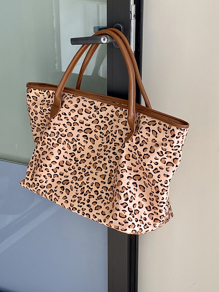 Women's Leopard Print Retro Tote Bag - Trendy Large Capacity Shoulder Handbag for 2025 Fashion Women's Leopard Print Retro Tote Bag - Trendy Large Capacity Shoulder Handbag for 2025 Fashion