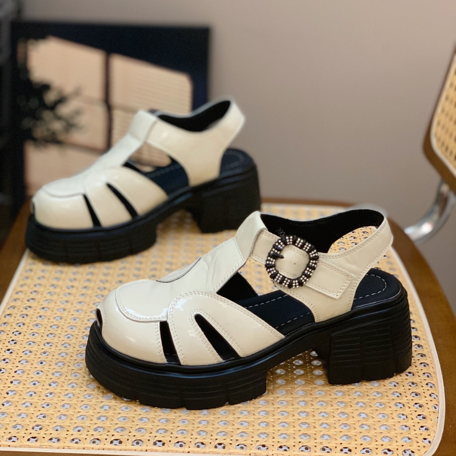 Women's Lightweight Woven Hollow Roman Sandals with Buckle Strap - 2025 Summer Casual Platform Shoes