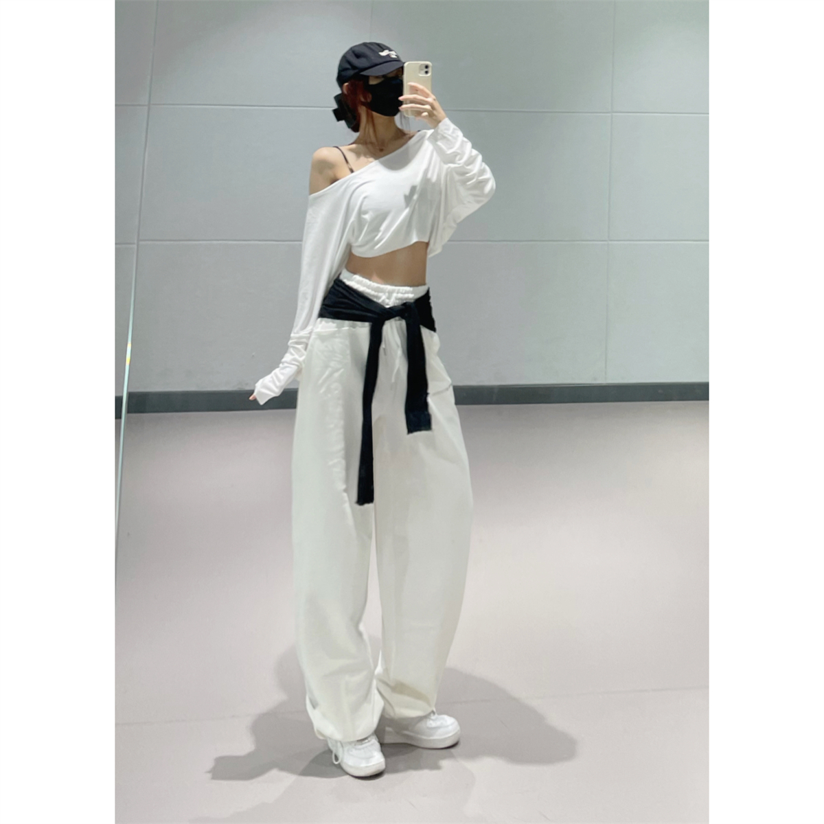 Women's Loose Off-Shoulder Long Sleeve Jazz Dance Crop Top - White Sun Protection T-Shirt for 90s Inspired Style Women's Loose Off-Shoulder Long Sleeve Jazz Dance Crop Top - White Sun Protection T-Shirt for 90s Inspired Style