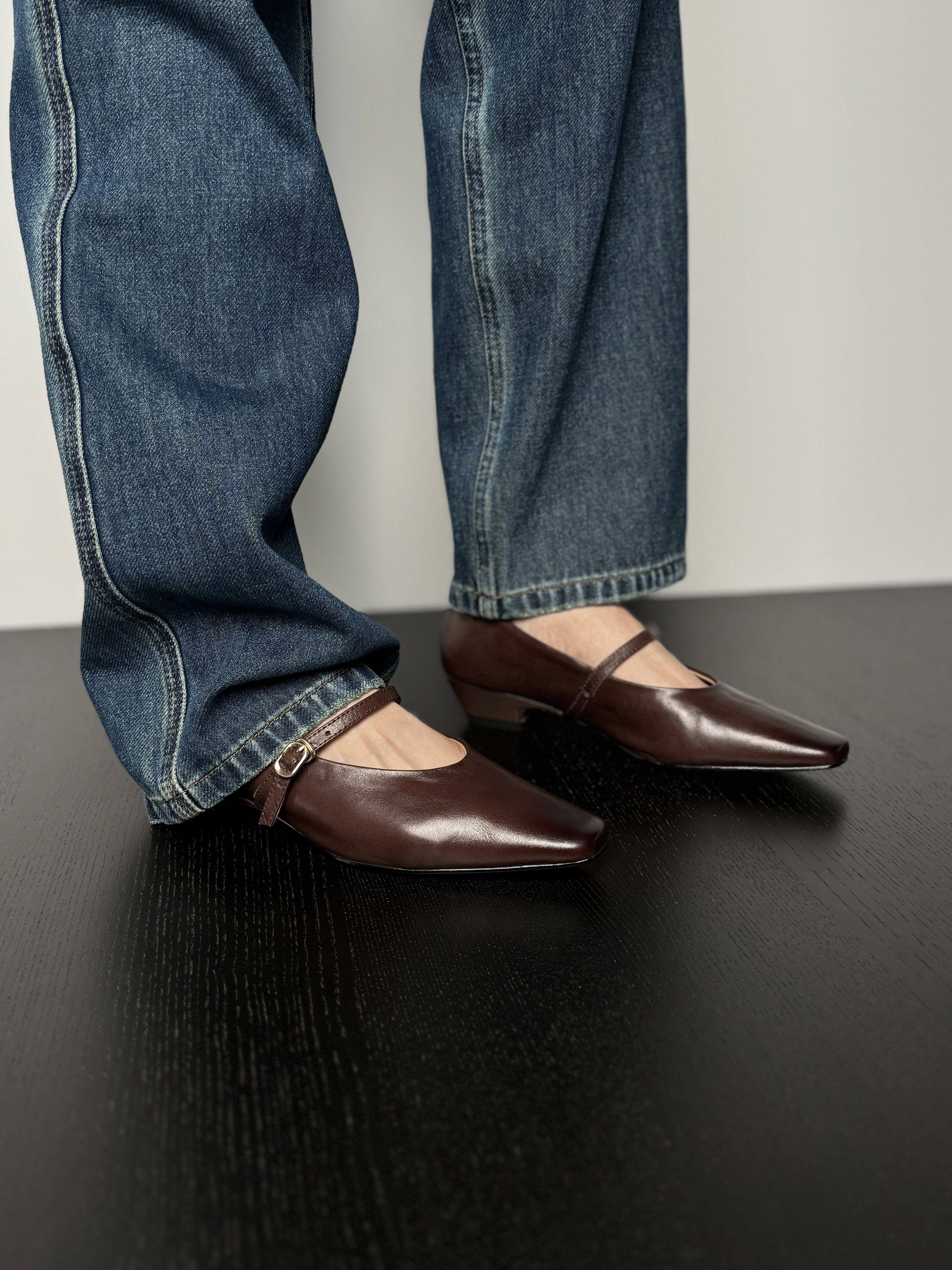 Women's Low-Heeled Square-Toe Slip-On Shoes with One-Strap Buckle - Versatile Comfort for Work and Commuting, All Season Style Women's Low-Heeled Square-Toe Slip-On Shoes with One-Strap Buckle - Versatile Comfort for Work and Commuting, All Season Style