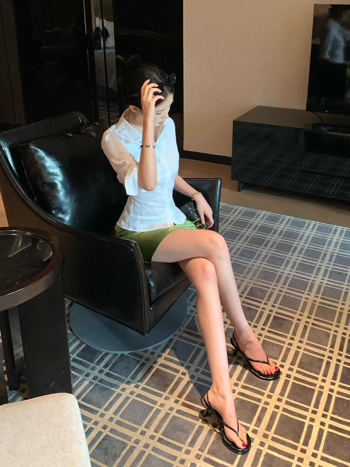 Women's Mid-Sleeve Natural Wrinkled Shirt with Waist Design - 2025 Summer Style, Trendy and Chic Top for Effortless Fashion Women's Mid-Sleeve Natural Wrinkled Shirt with Waist Design - 2025 Summer Style, Trendy and Chic Top for Effortless Fashion