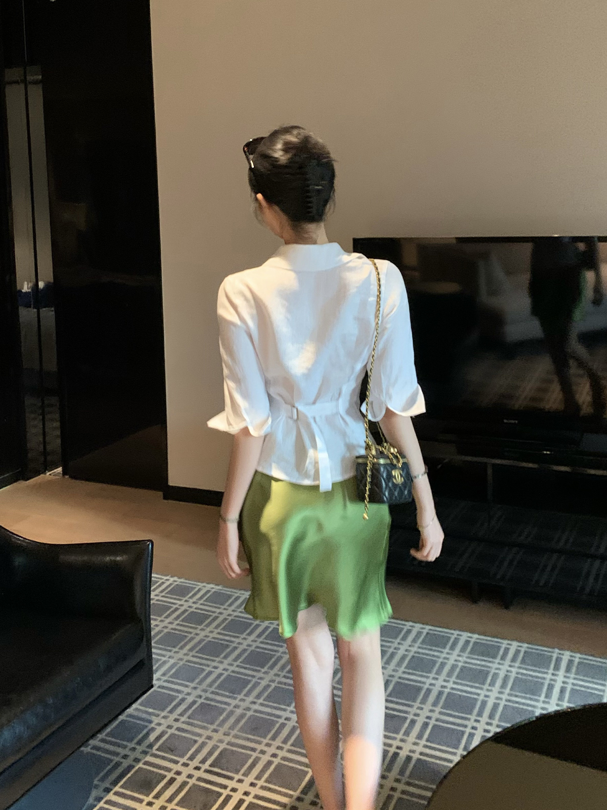 Women's Mid-Sleeve Natural Wrinkled Shirt with Waist Design - 2025 Summer Style, Trendy and Chic Top for Effortless Fashion Women's Mid-Sleeve Natural Wrinkled Shirt with Waist Design - 2025 Summer Style, Trendy and Chic Top for Effortless Fashion