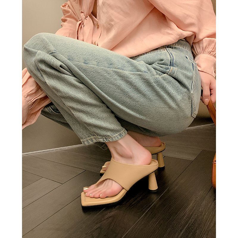 Women's Niche Design Square-Toe Flip-Flops with Thick High Heels for Outdoor Wear - Slim Look, Trendy Fashion