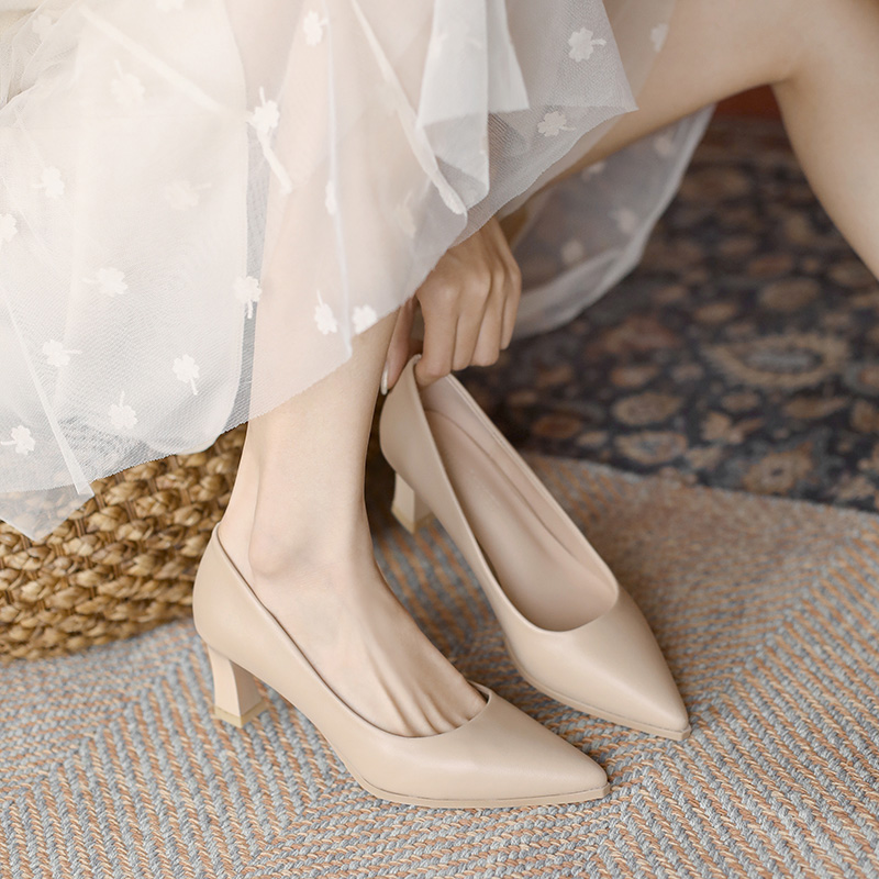 Women's Nude High Heels, 2025 French Style Small Square Toe Retro Flats, Soft Leather, Non-Chafing Professional Work Shoes Women's Nude High Heels, 2025 French Style Small Square Toe Retro Flats, Soft Leather, Non-Chafing Professional Work Shoes