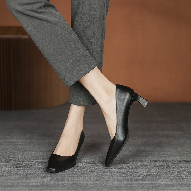 Women's Nude High Heels, 2025 French Style Small Square Toe Retro Flats, Soft Leather, Non-Chafing Professional Work Shoes Women's Nude High Heels, 2025 French Style Small Square Toe Retro Flats, Soft Leather, Non-Chafing Professional Work Shoes