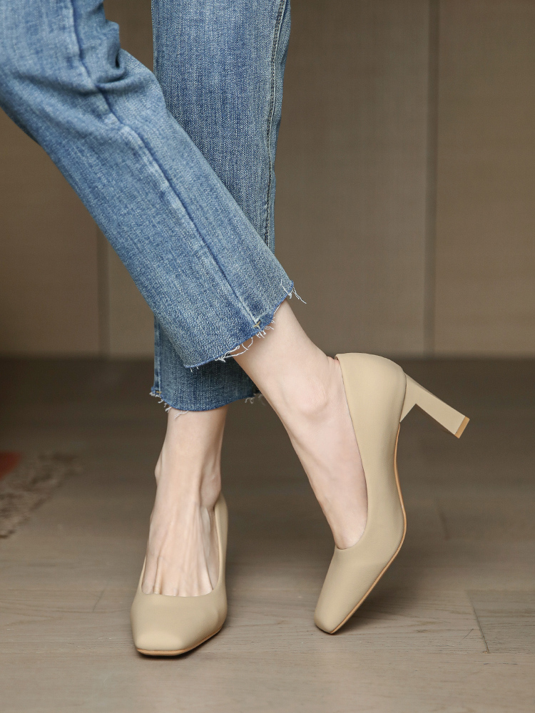 Women's Nude Square-Toed High Heels with 7CM Chunky Heel - Minimalist Soft Leather Work Shoes for Commuting and Professional Wear Women's Nude Square-Toed High Heels with 7CM Chunky Heel - Minimalist Soft Leather Work Shoes for Commuting and Professional Wear