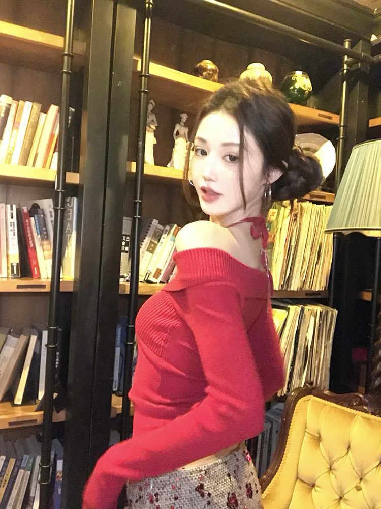 Women's Off-Shoulder Halter Neck Knitted Sweater - Slim Fit Autumn Winter Style, Chic Casual Knit Top